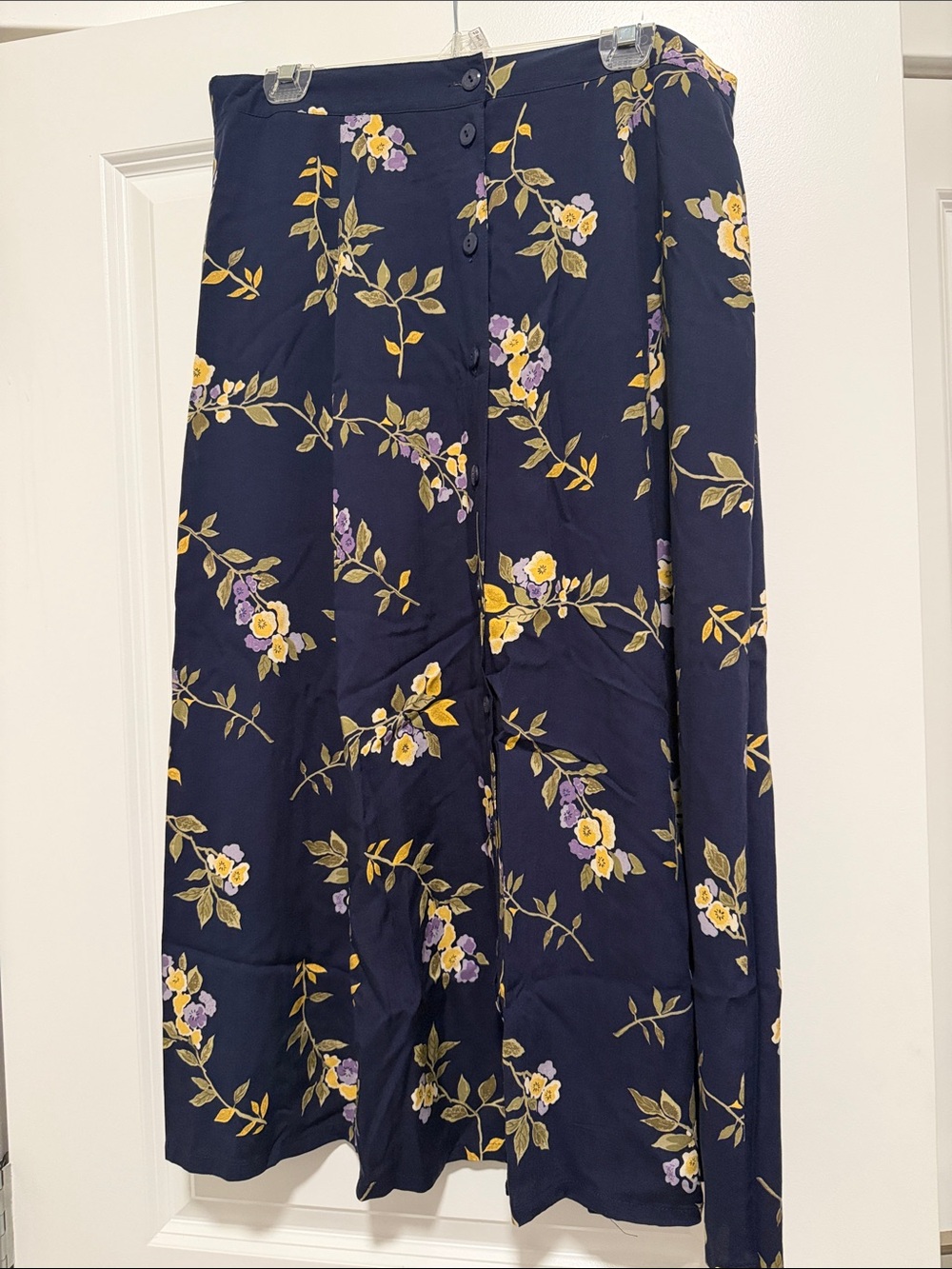 Sag Harbor Navy Floral Button-Front Skirt